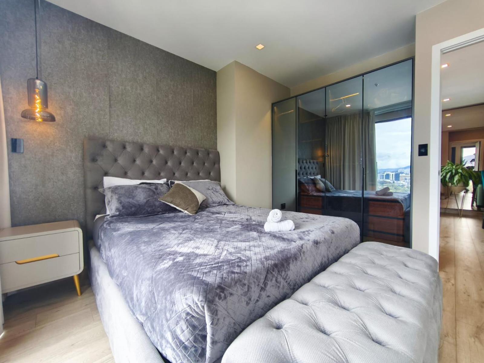 Republica Del Salvador Coliving Ecuador Xoe Apartment กีโต ภายนอก รูปภาพ