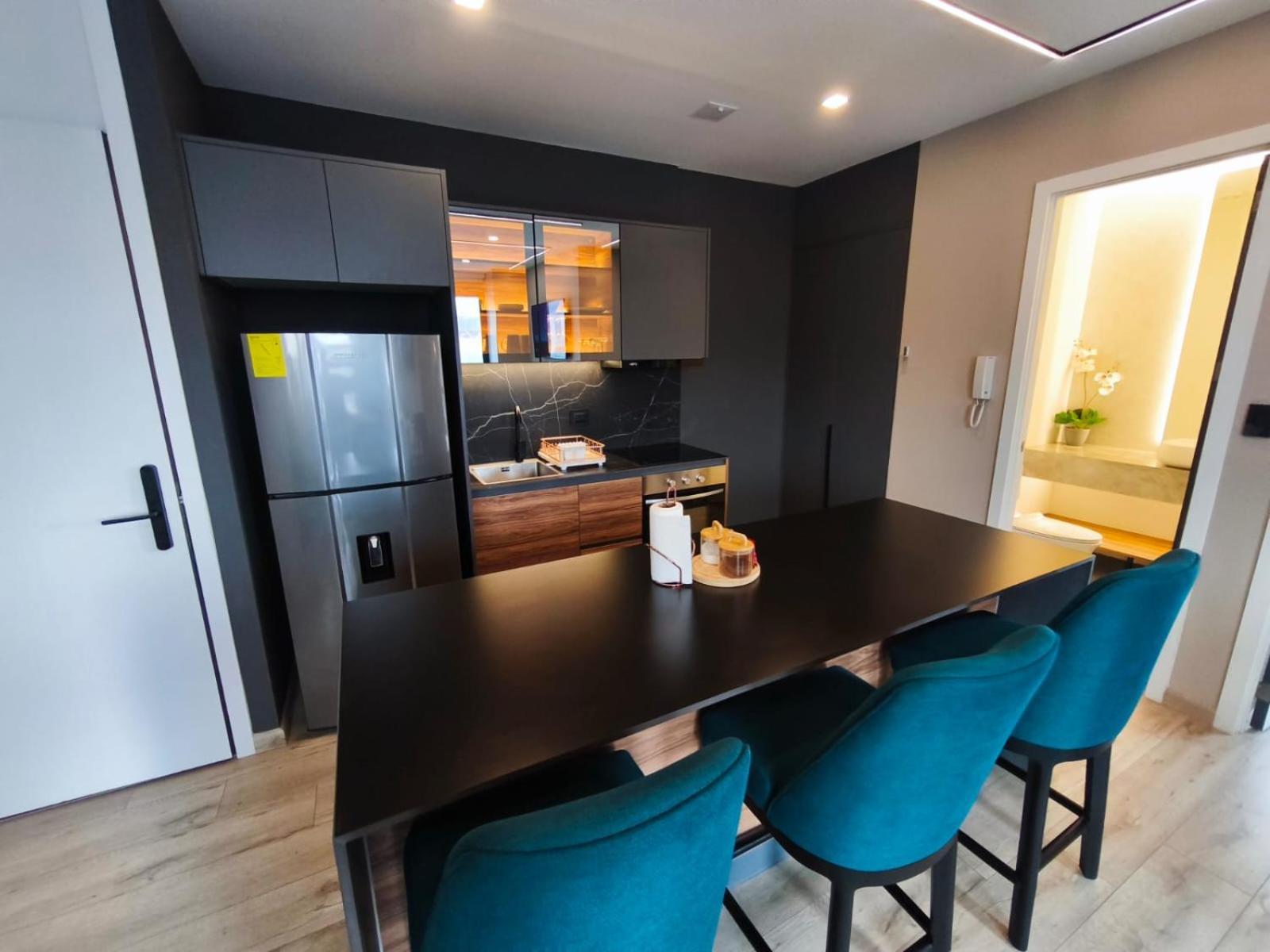 Republica Del Salvador Coliving Ecuador Xoe Apartment กีโต ภายนอก รูปภาพ